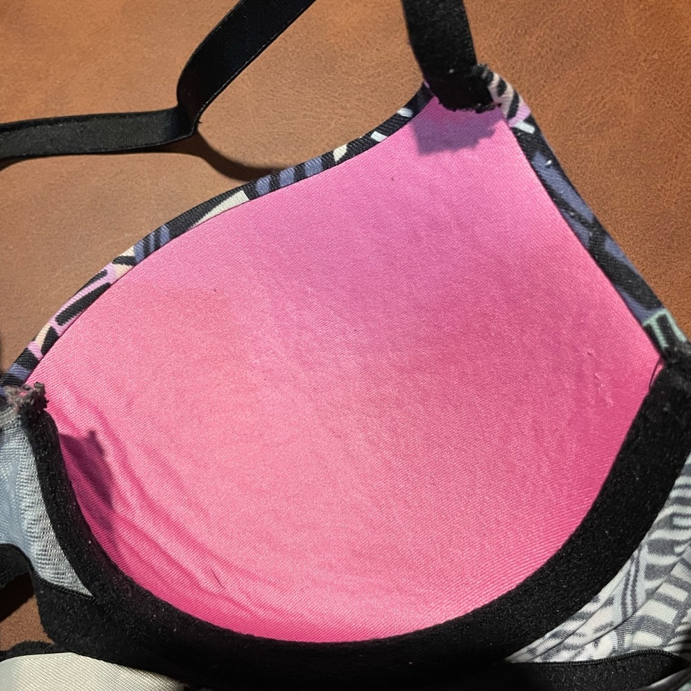 Victoria’s Secret VS PINK‎ 32B - Picture 3 of 15